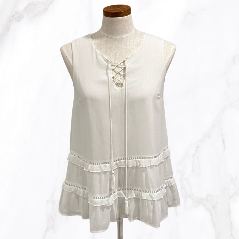 ModCloth Women’s White Sleeveless‎ Ruffle Tiered Lace Up Blouse, Size S